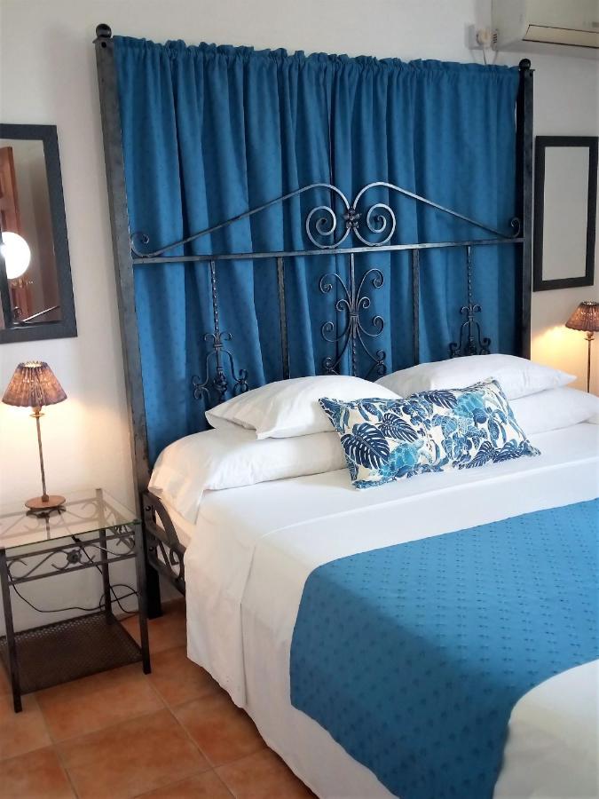Méro Caribbean Sea View Holiday Apartments מראה חיצוני תמונה