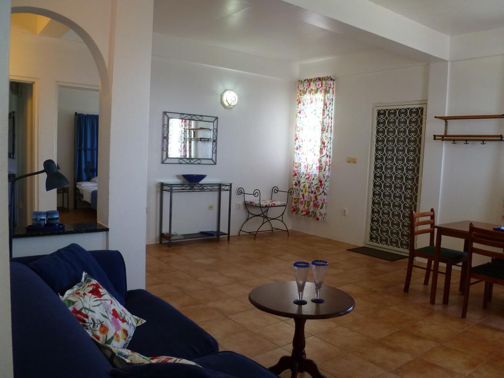 Méro Caribbean Sea View Holiday Apartments חדר תמונה