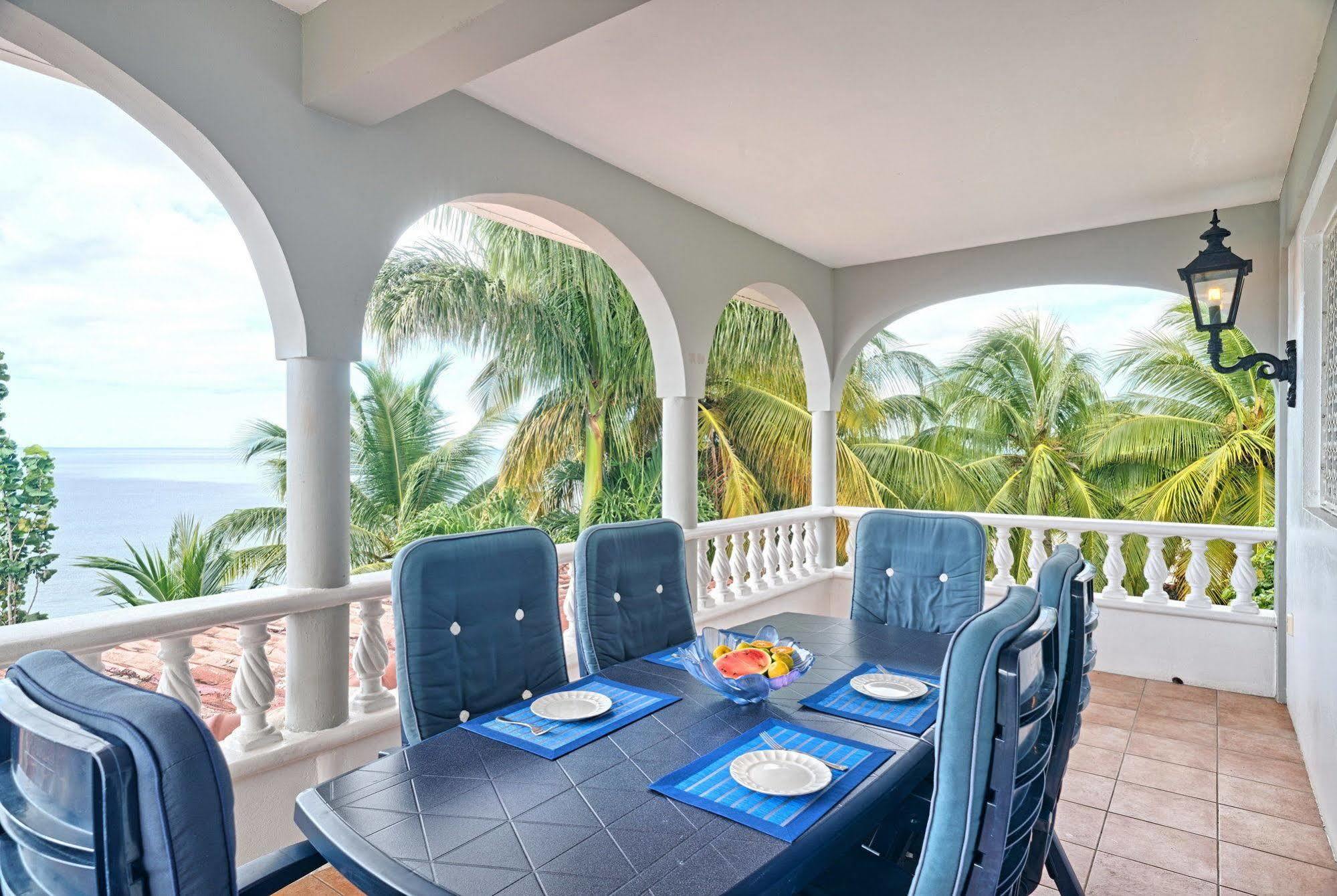 Méro Caribbean Sea View Holiday Apartments מראה חיצוני תמונה