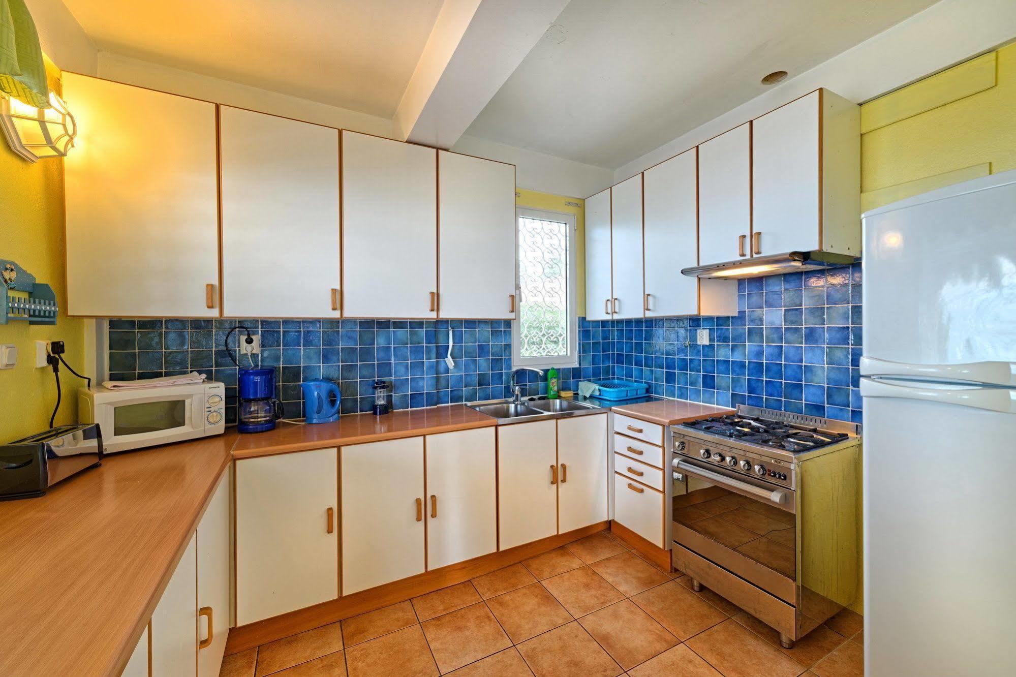 Méro Caribbean Sea View Holiday Apartments מראה חיצוני תמונה