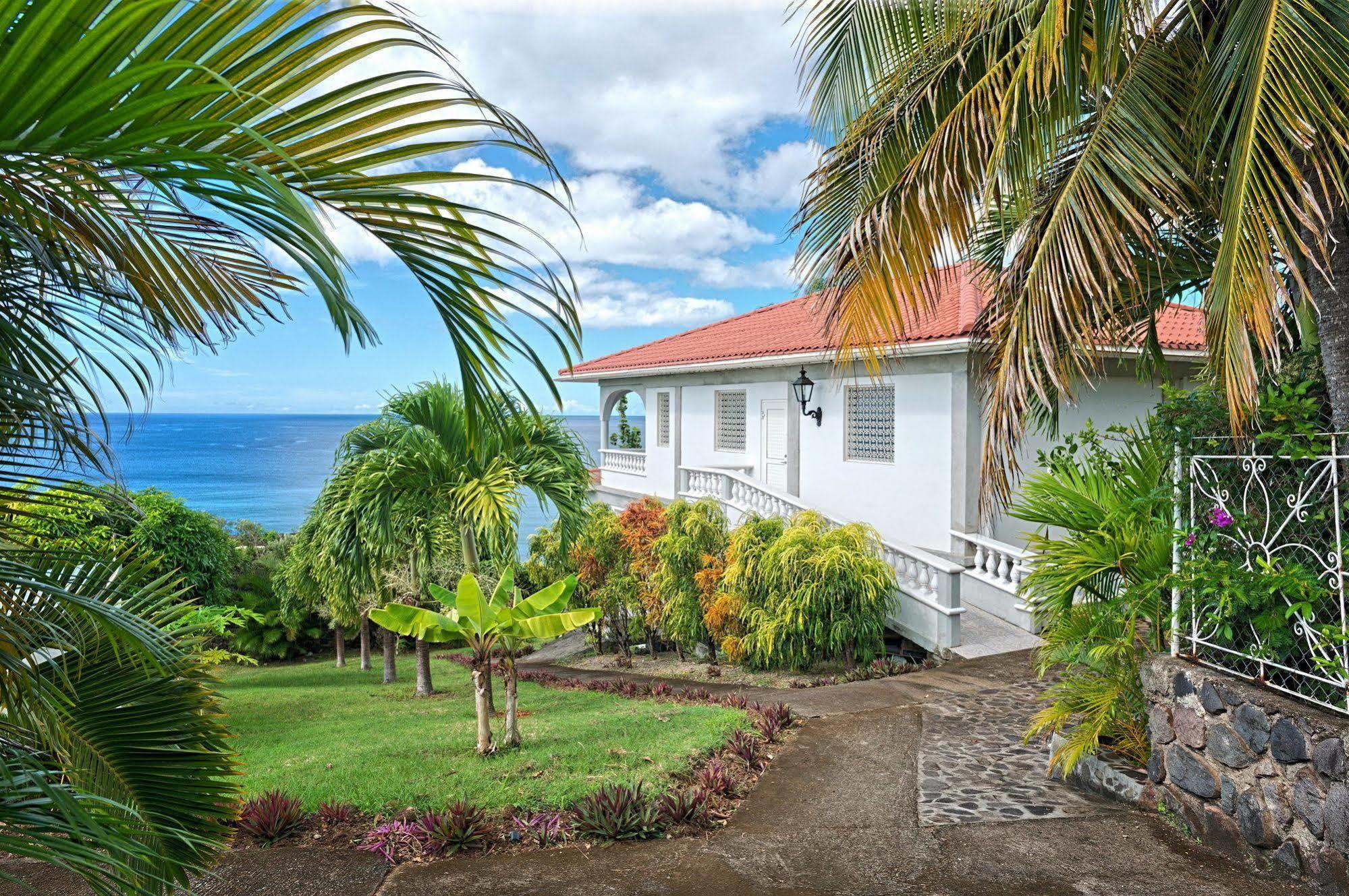 Méro Caribbean Sea View Holiday Apartments מראה חיצוני תמונה